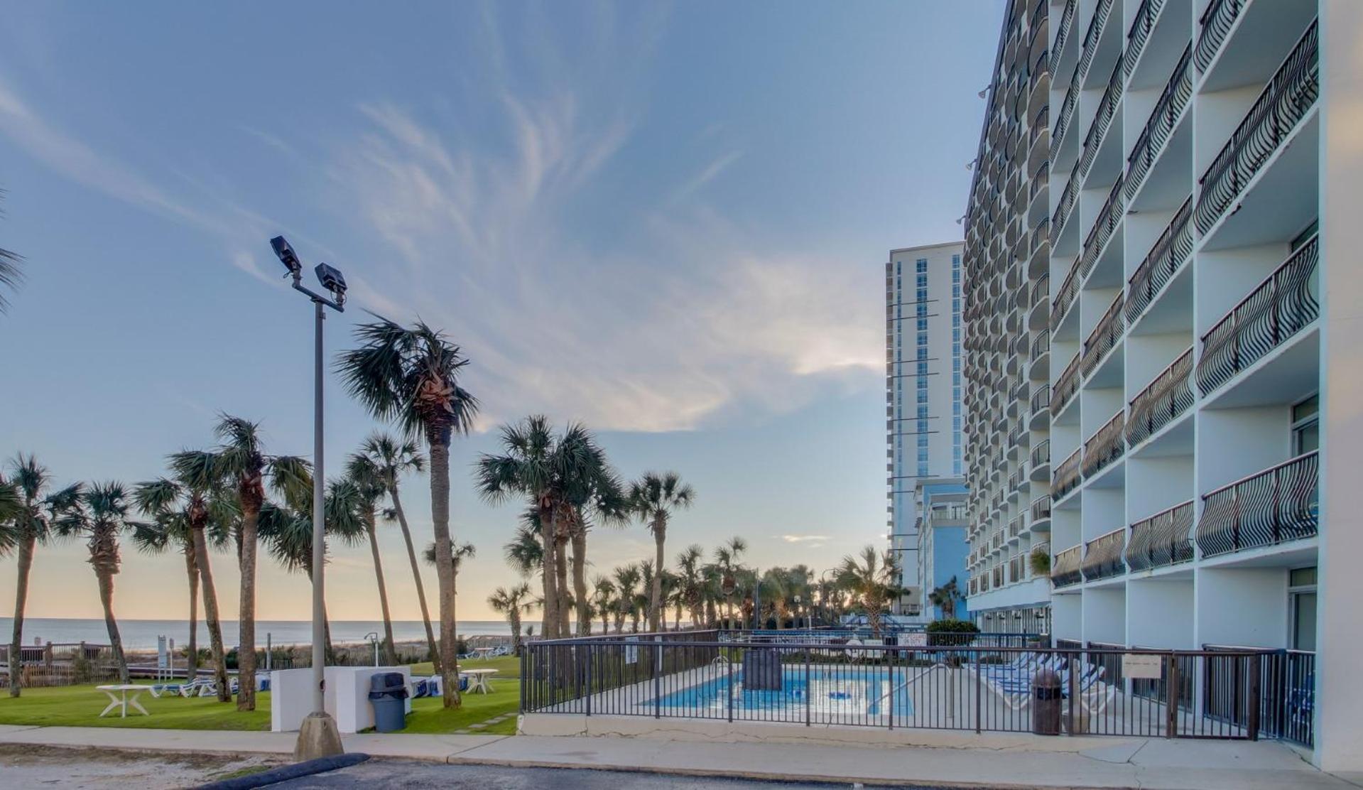 Hosteeva Boardwalk Ocean-Front Condo Myrtle Beach Esterno foto